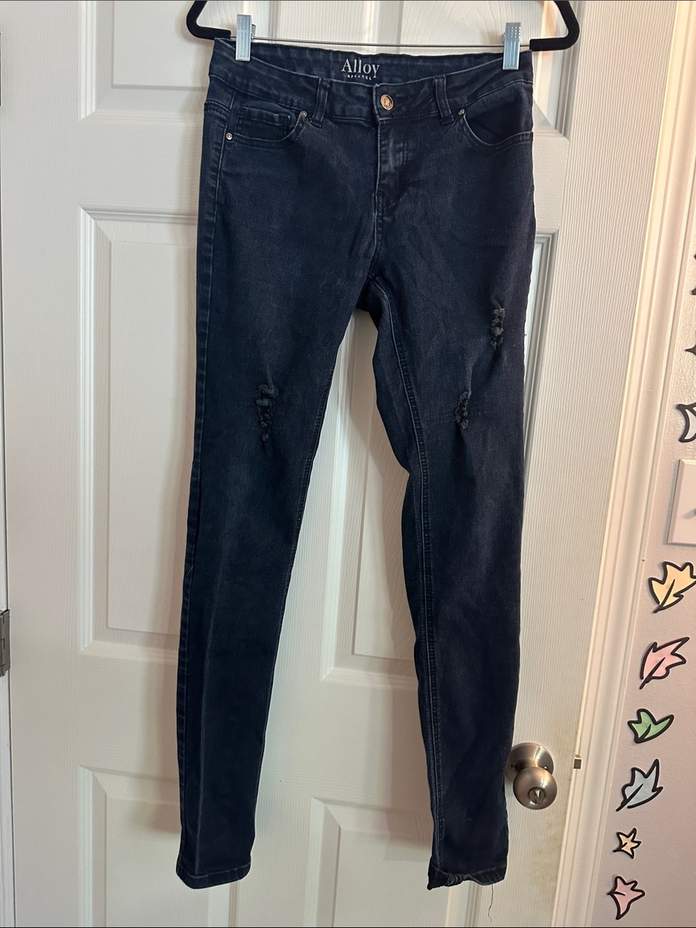 ALLOY Black Skinny Jeans with Subtle Distressing
